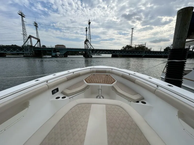 Slide: The Image of Boston Whaler 370 Outrage 2017 - 5679012