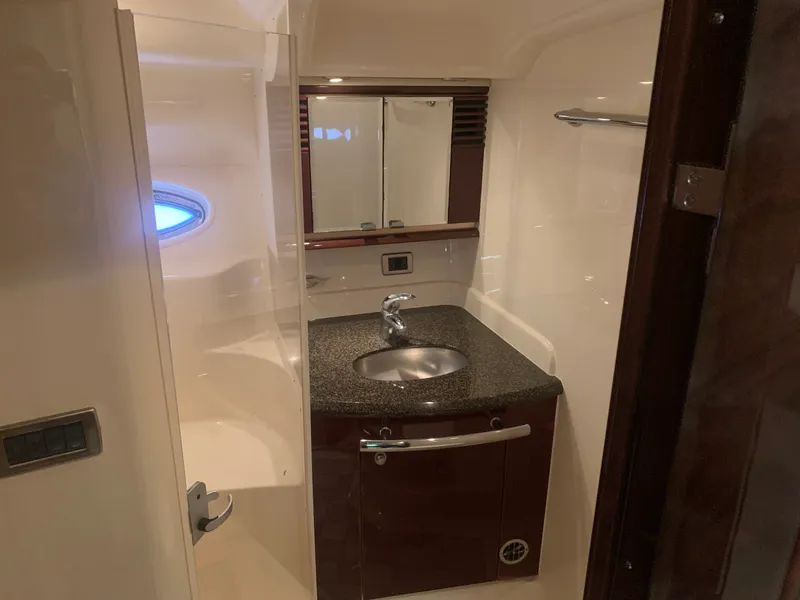 Slide: The Image of Sea Ray 52 SUNDANCER 2007 - 5738723