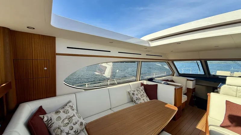 Slide: The Image of Elling E6 2021 - 5679431