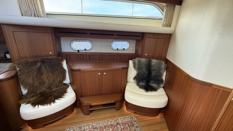 Slide: The Image of Elling E6 2021 - 5679442