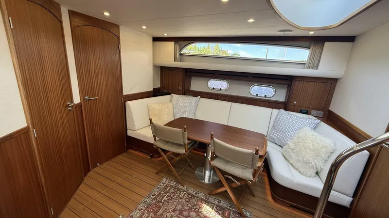 Slide: The Image of Elling E6 2021 - 5679444