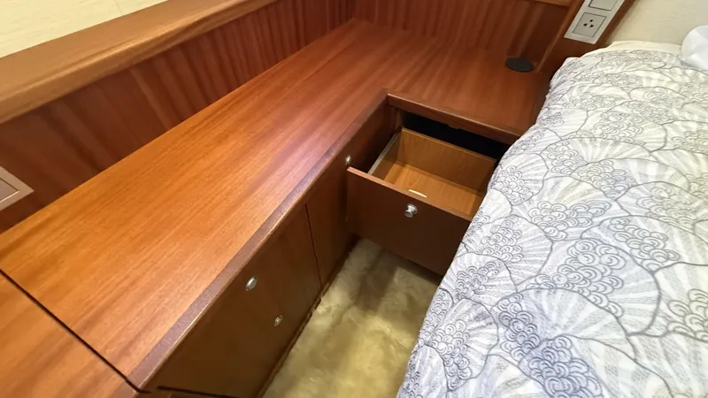 Slide: The Image of Elling E6 2021 - 5679475