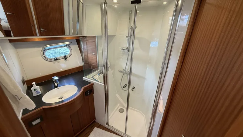 Slide: The Image of Elling E6 2021 - 5679479