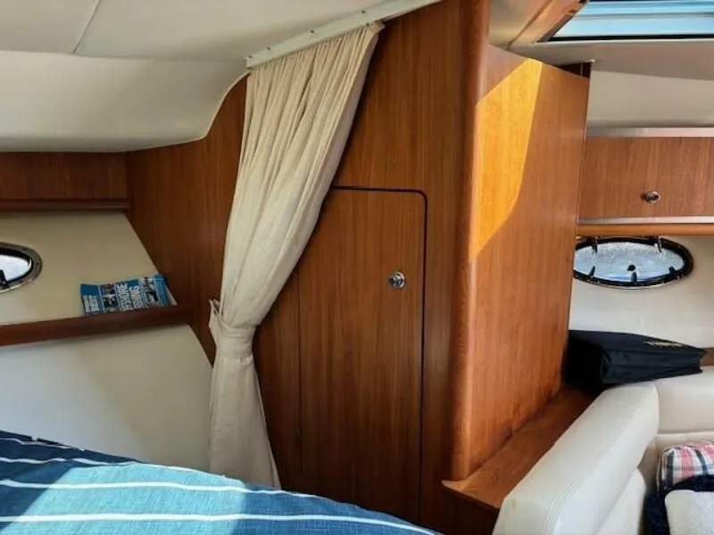 Slide: The Image of Tiara 32 2008 - 5680145