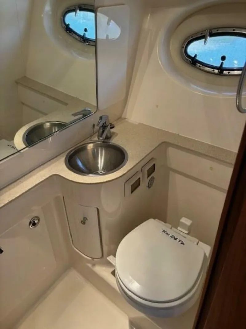 Slide: The Image of Tiara 32 2008 - 5680147