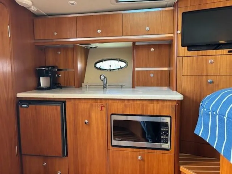 Slide: The Image of Tiara 32 2008 - 5680148