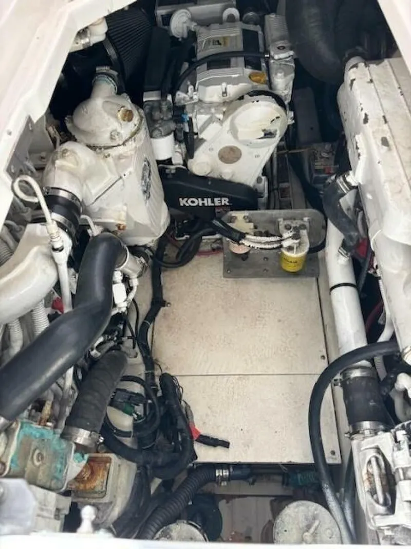 Slide: The Image of Tiara 32 2008 - 5680134