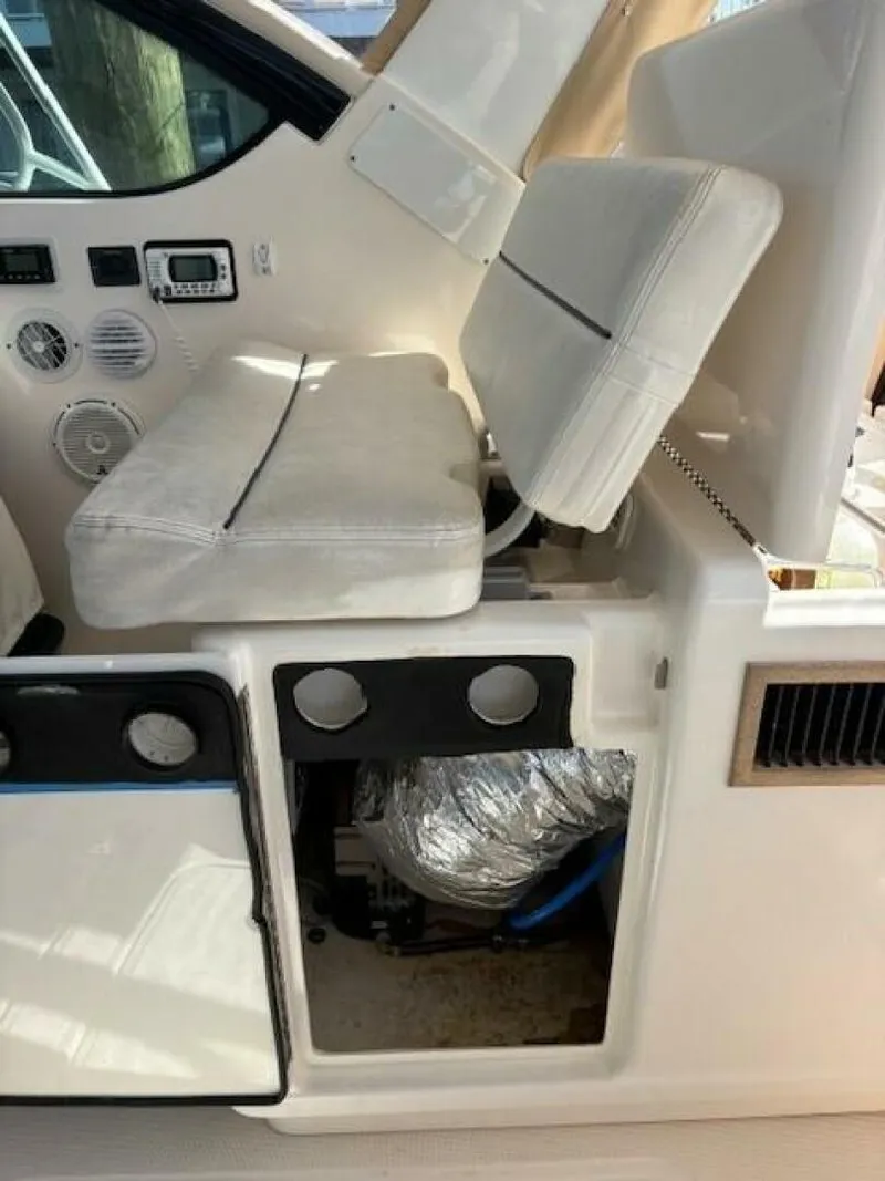 Slide: The Image of Tiara 32 2008 - 5680135