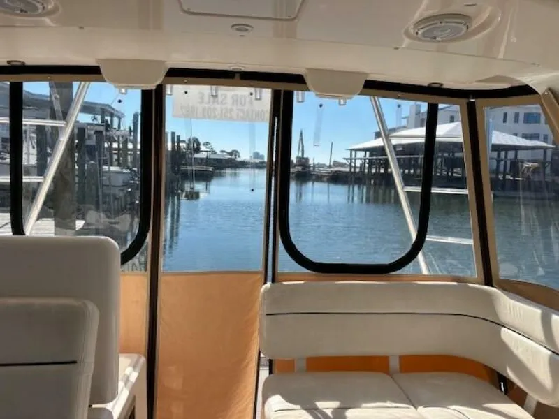 Slide: The Image of Tiara 32 2008 - 5680136