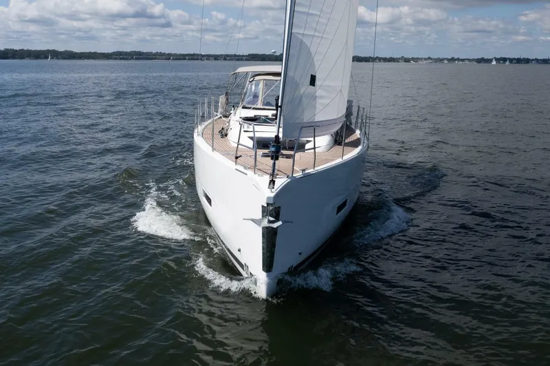 Slide: The Image of Dufour 390 2023 - 5680248