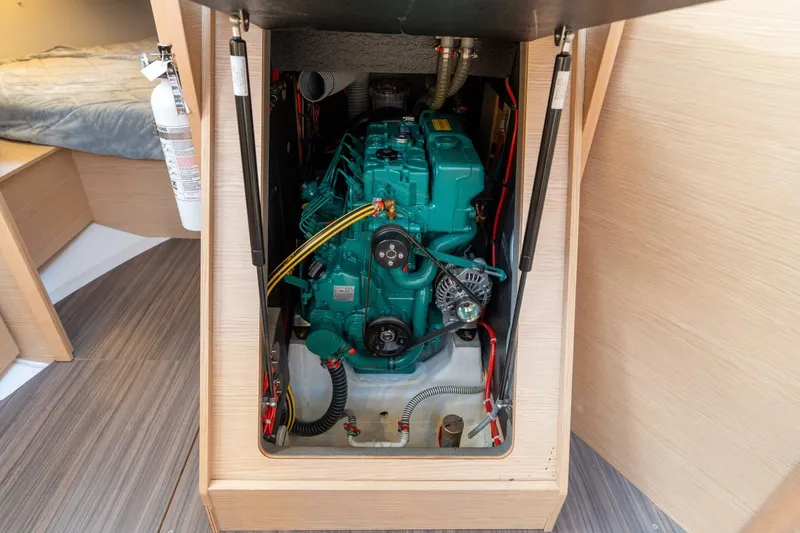 Slide: The Image of Dufour 390 2023 - 5680209