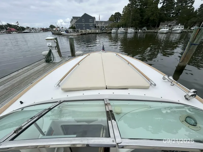 Slide: The Image of 28' Chris-Craft foredeck2 - 5680630