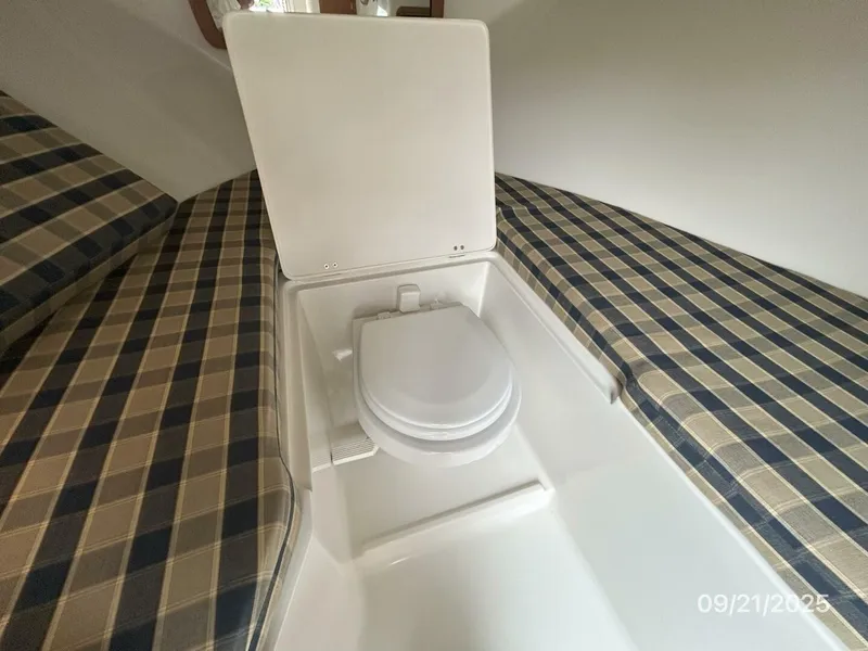 Slide: The Image of 28' Chris-Craft head - 5680634