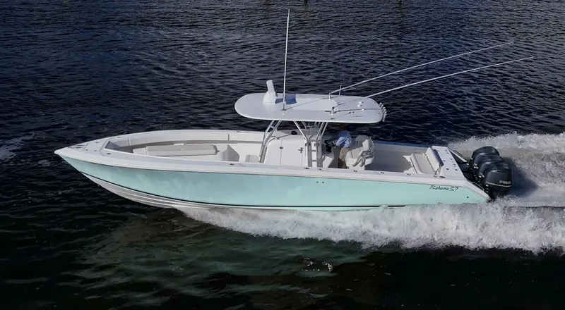 The Image of Bahama 37 CC 2011 - 5680512