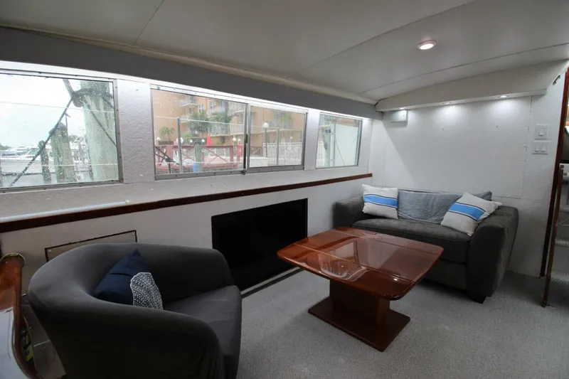 Slide: The Image of Bertram 42 Motor Yacht 1974 - 5680726