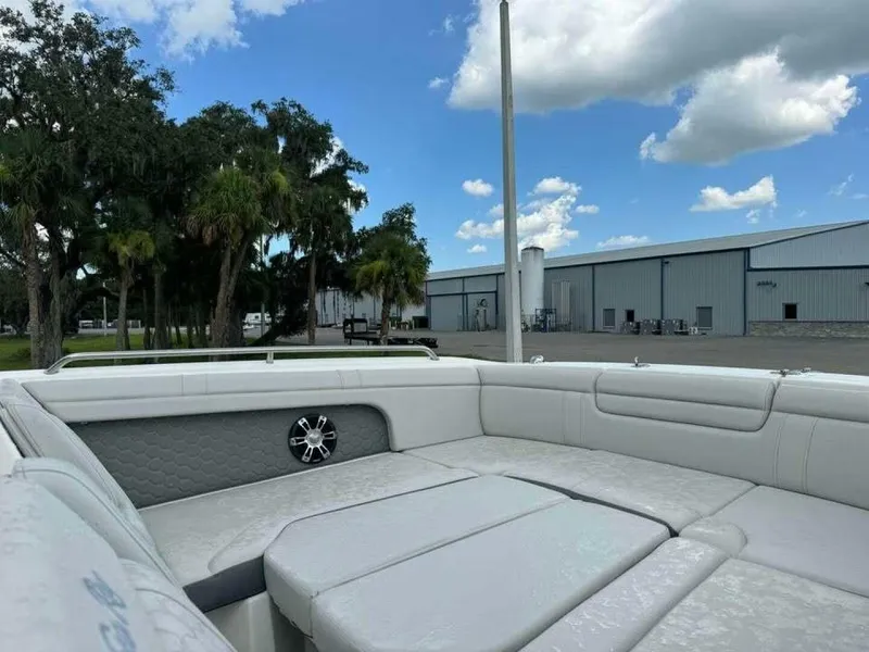 Slide: The Image of Sea Ray 29 2022 - 5681335