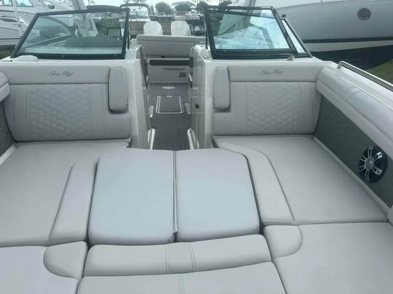 Slide: The Image of Sea Ray 29 2022 - 5681336