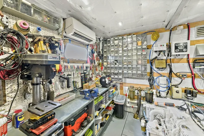 Slide: The Image of Avenger Luxury Catamaran Coastal Cruiser 2018 - 5747533