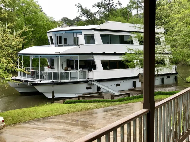 Slide: The Image of Avenger Luxury Catamaran Coastal Cruiser 2018 - 5747481