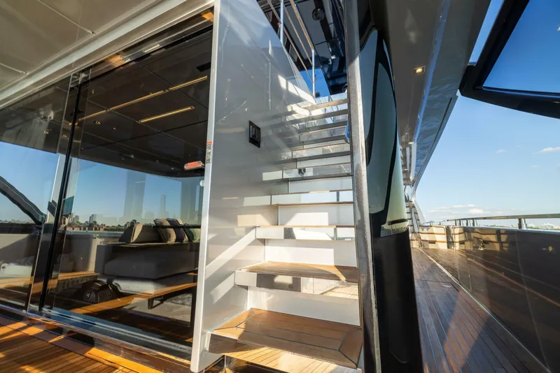 Slide: The Image of Riva Argo 2023 - 5681820