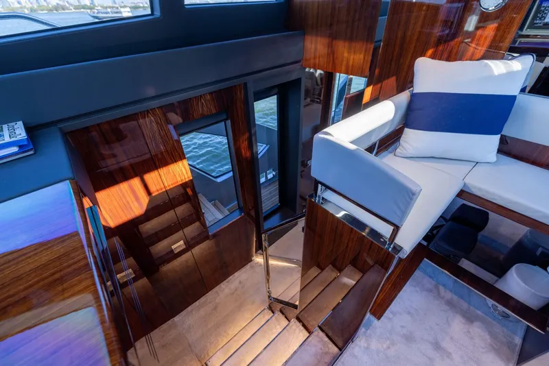 Slide: The Image of Riva Argo 2023 - 5681951