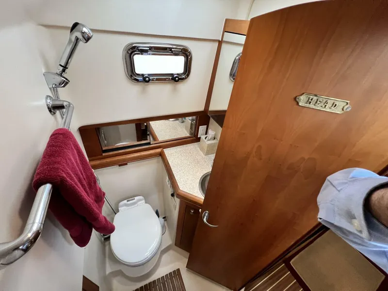 Slide: The Image of Mainship Pilot 34 2004 - 5682618