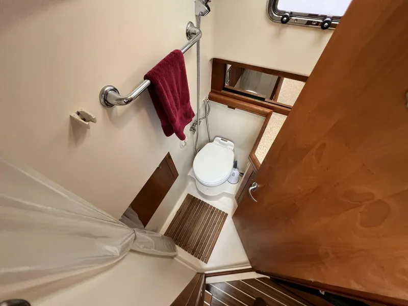 Slide: The Image of Mainship Pilot 34 2004 - 5682619