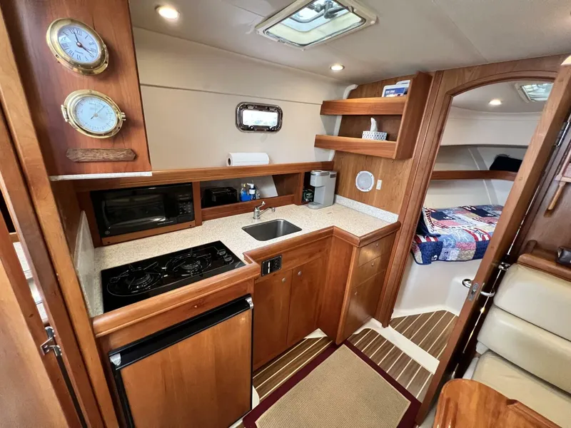 Slide: The Image of Mainship Pilot 34 2004 - 5682621