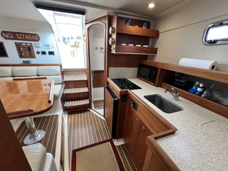 Slide: The Image of Mainship Pilot 34 2004 - 5682623