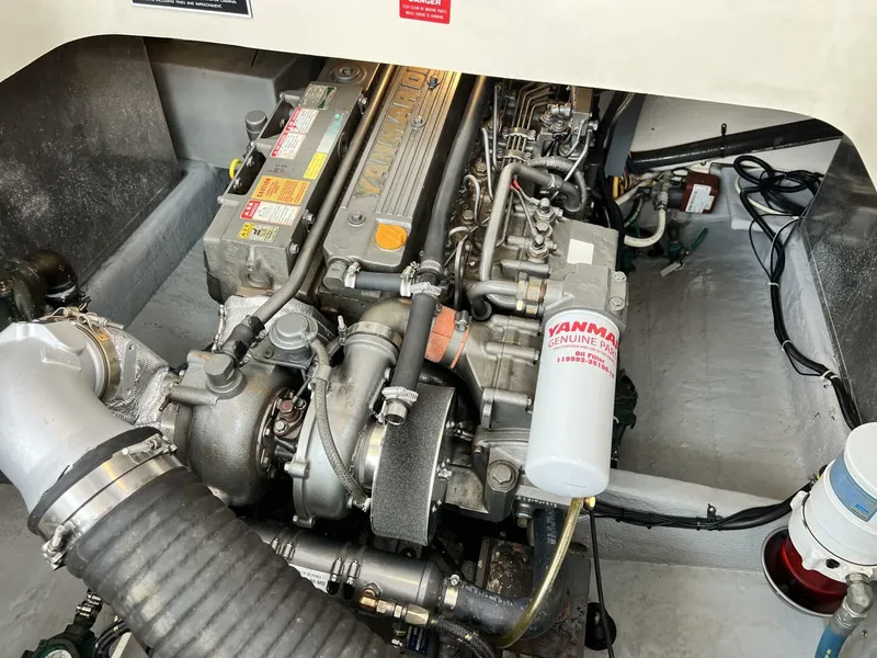 Slide: The Image of Mainship Pilot 34 2004 - 5682628