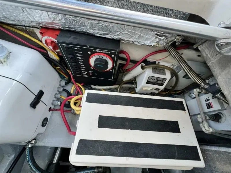 Slide: The Image of Mainship Pilot 34 2004 - 5682630