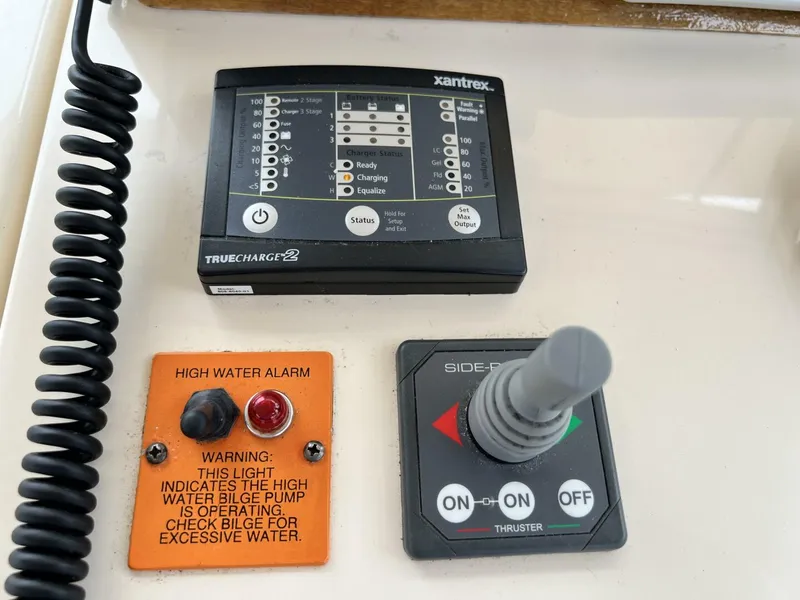 Slide: The Image of Mainship Pilot 34 2004 - 5682658