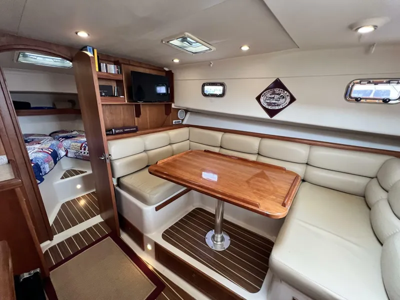 Slide: The Image of Mainship Pilot 34 2004 - 5682617