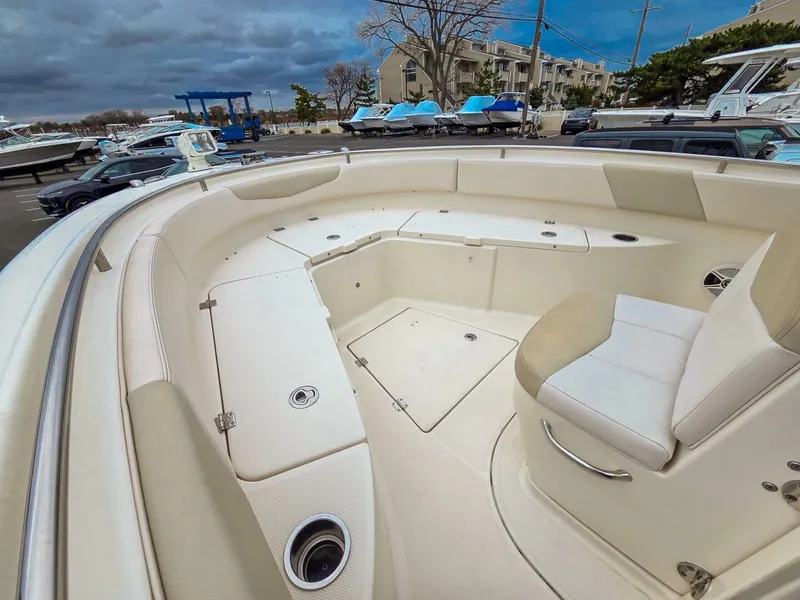 Slide: The Image of Robalo R242 Center Console 2015 - 5780616