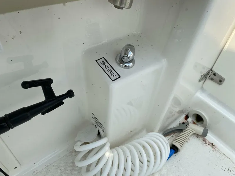 Slide: The Image of Pursuit 266 Dual Console 2021 - 5683201