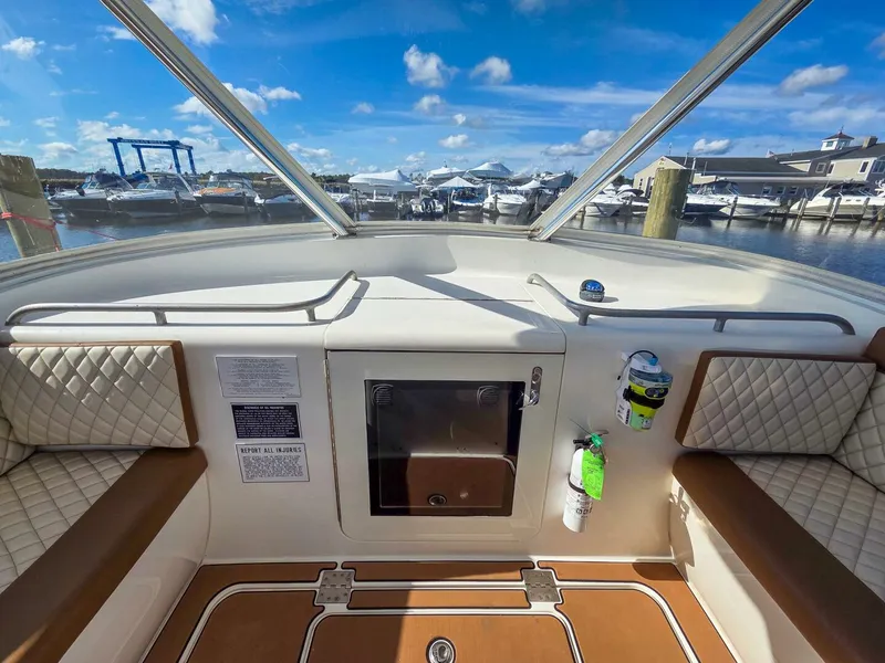 Slide: The Image of Egg Harbor 35' Predator Express 2005 - 5711427