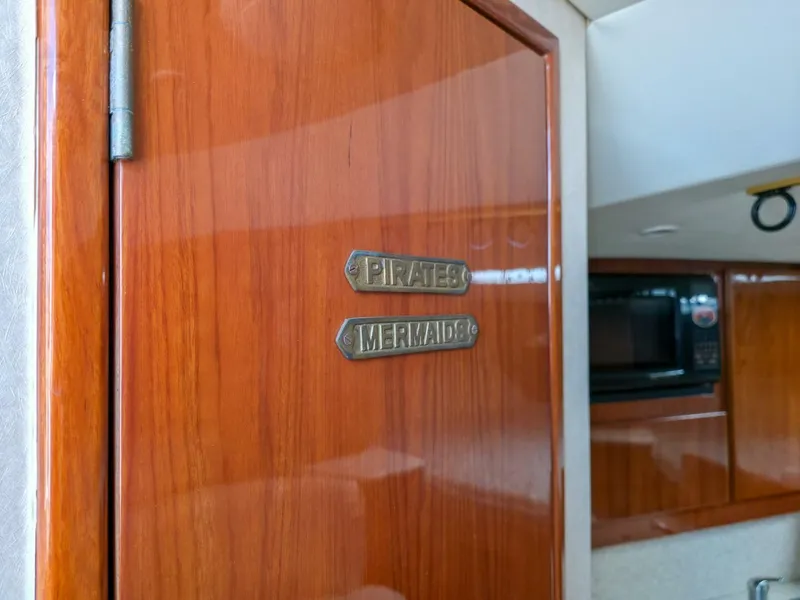 Slide: The Image of Egg Harbor 35' Predator Express 2005 - 5711438