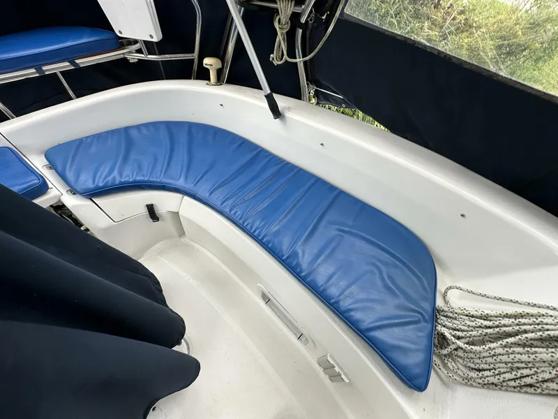 Slide: The Image of Hunter 306 2003 - 5683781