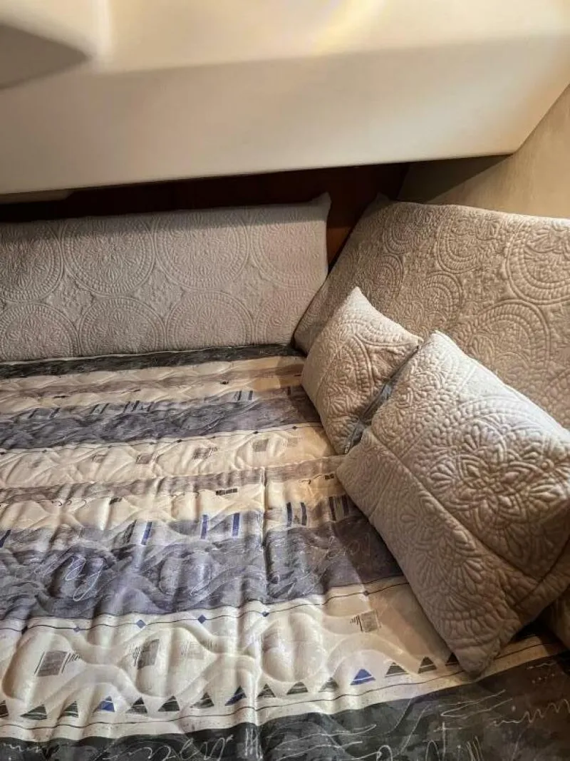 Slide: The Image of Hunter 306 2003 - 5683676