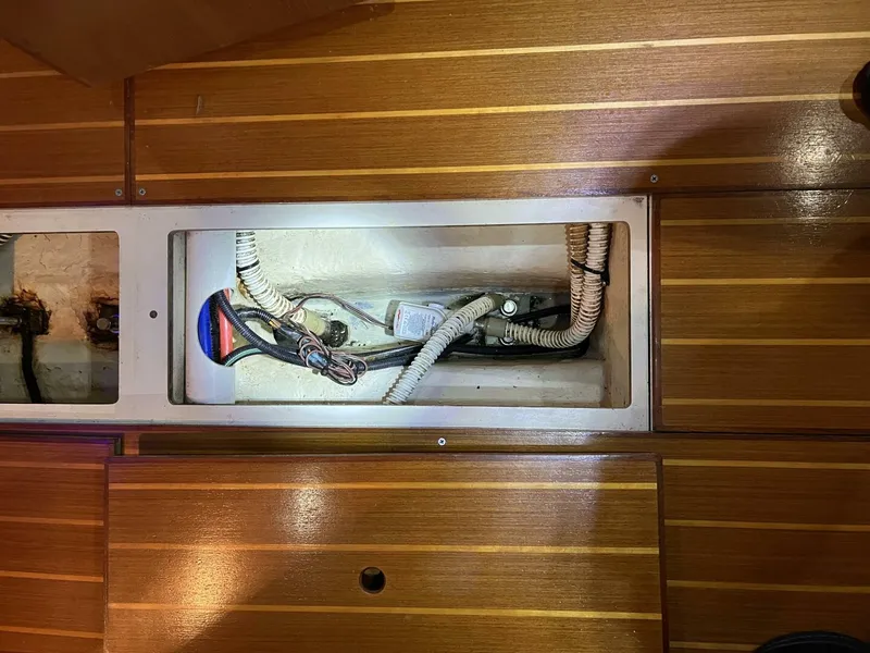 Slide: The Image of Hunter 306 2003 - 5683965