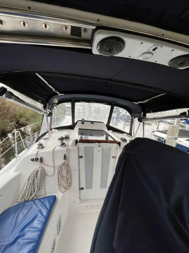 Slide: The Image of Hunter 306 2003 - 5683680