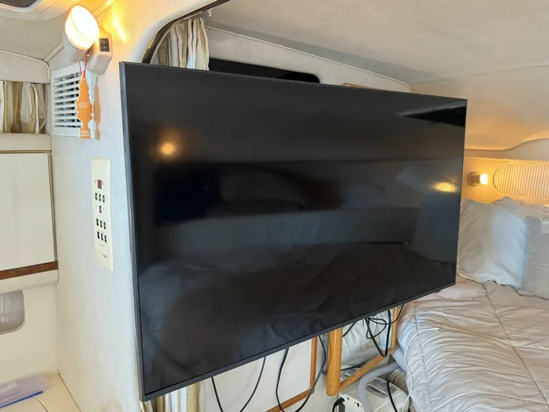 Slide: The Image of Sea Ray 330 Sundancer 1997 - 5683414