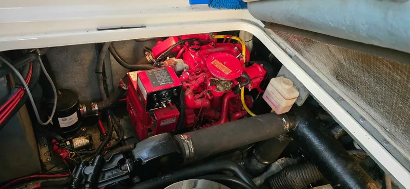 Slide: The Image of Sea Ray 330 Sundancer 1997 - 5683472