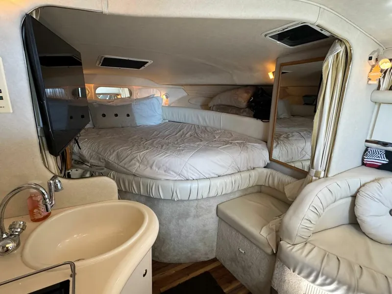 Slide: The Image of Sea Ray 330 Sundancer 1997 - 5683393