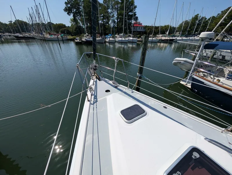 Slide: The Image of Hunter 410 2002 - 5683842