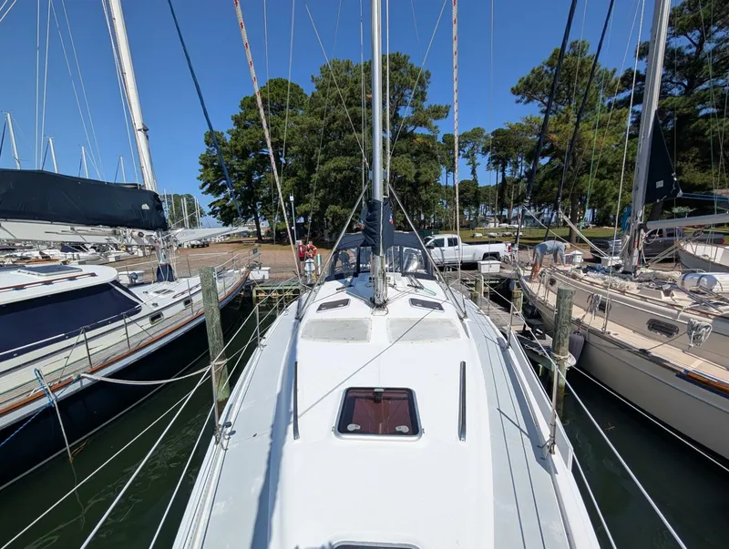 Slide: The Image of Hunter 410 2002 - 5683840