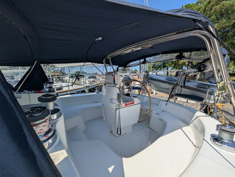 Slide: The Image of Hunter 410 2002 - 5683845