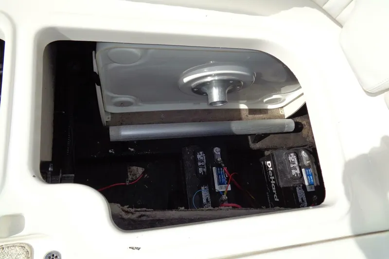 Slide: The Image of Stingray 240 LR 2004 - 5683944