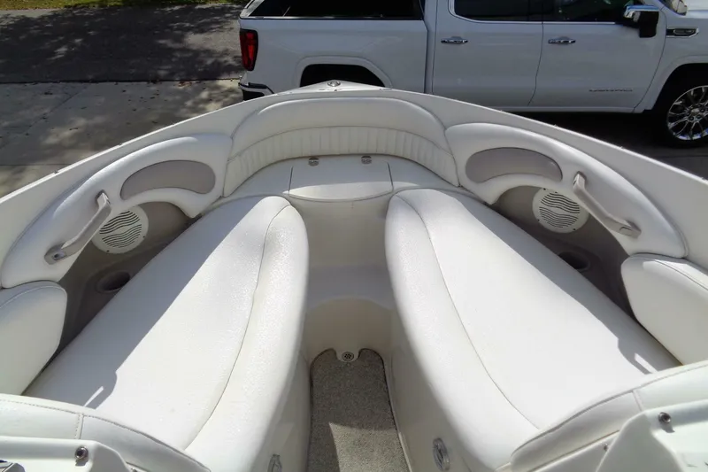 Slide: The Image of Stingray 240 LR 2004 - 5683947