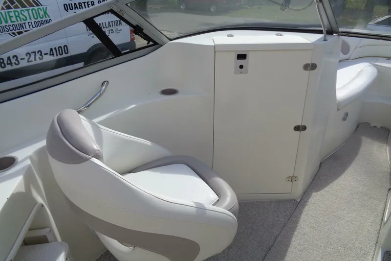 Slide: The Image of Stingray 240 LR 2004 - 5683938